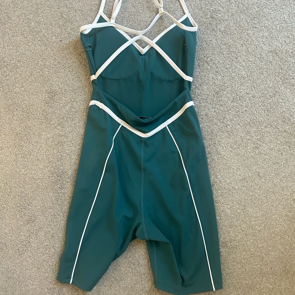 Yellow the Label breathe short onesie in body green - Picture 6 of 8